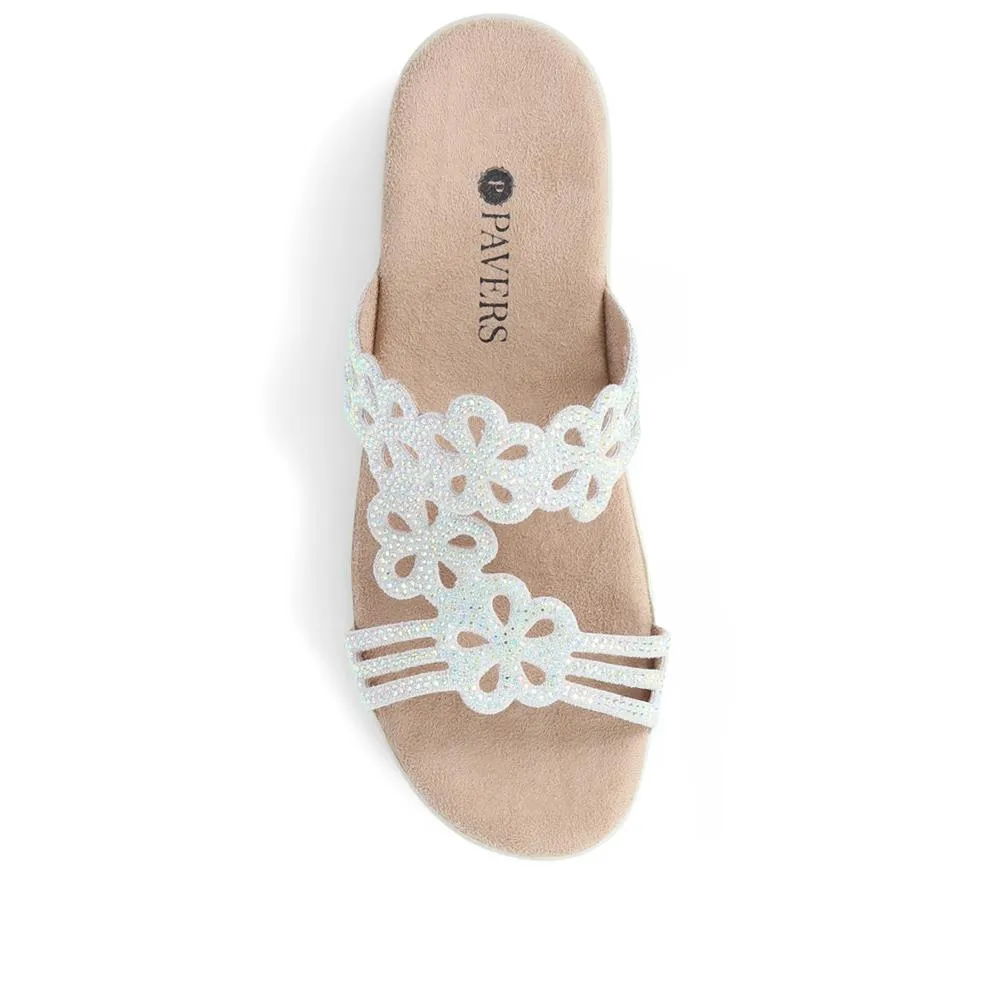 Embellished Floral Mules - POLY39025 / 325 441