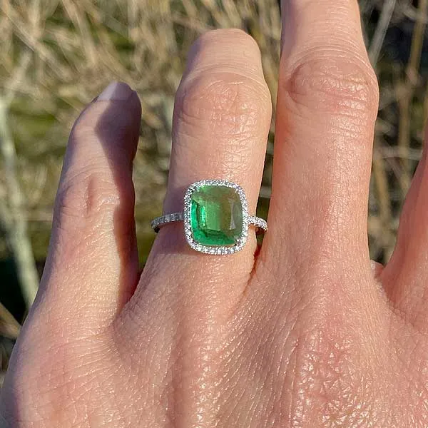 Green Tourmaline & Diamond Ring