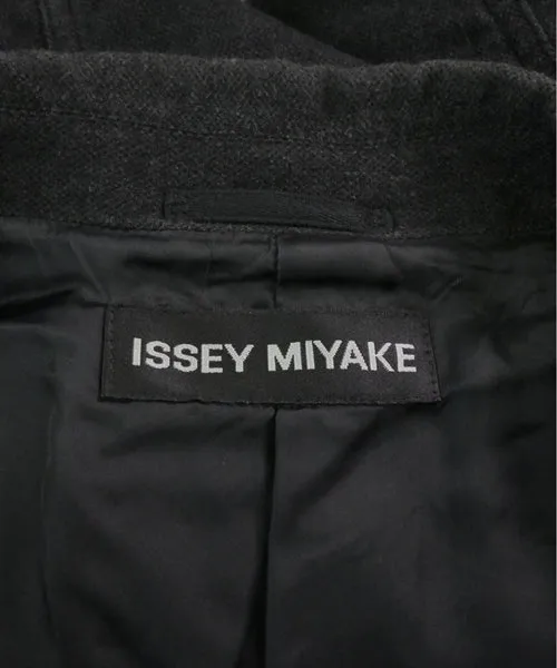 ISSEY MIYAKE Casual jackets