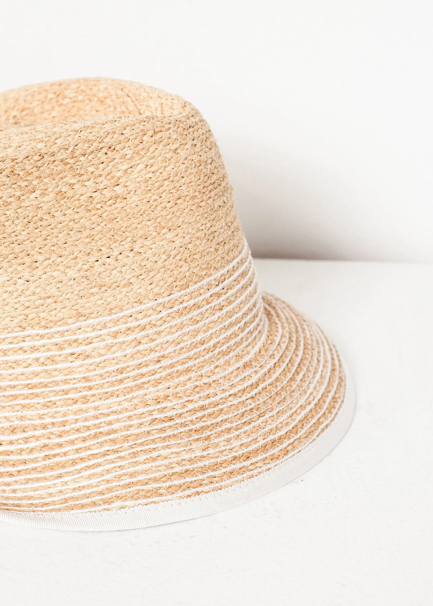 Washboard Hat in Straw/White